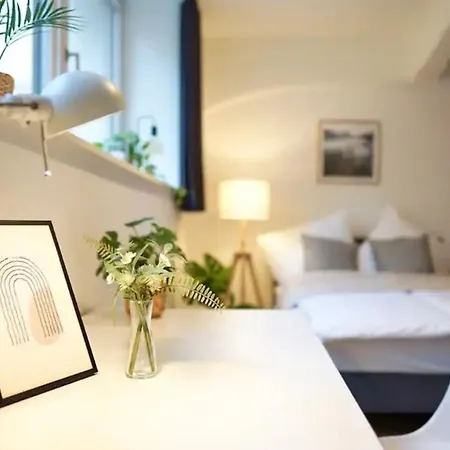 Apartment Uniklinik Zentral Kueche Fitnessraum