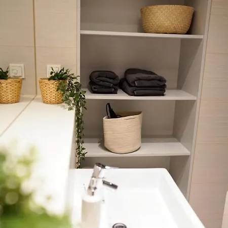 Uniklinik Zentral Kueche Fitnessraum * Leipzig